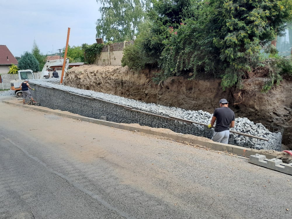 Stěnovice Plzeň gabiony