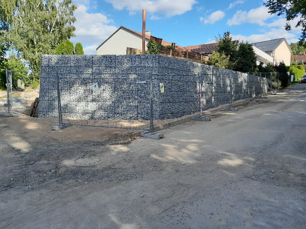 Stěnovice Plzeň gabiony