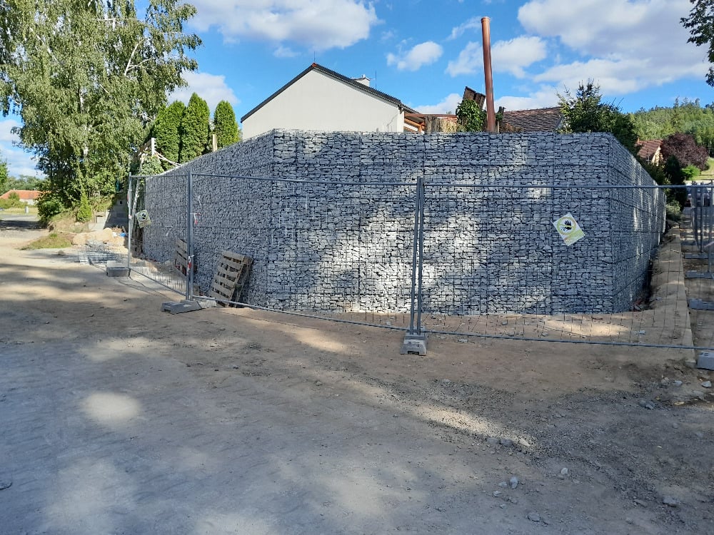 Stěnovice Plzeň gabiony