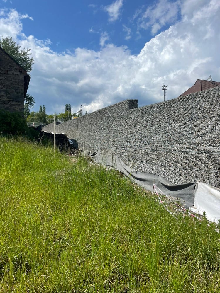 Olbramovice opěrné zdi